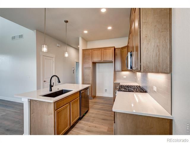 4176 Trapper Lake Dr, Loveland, CO 80538