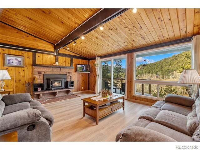 712 Aspen Dr, Lyons, CO 80540