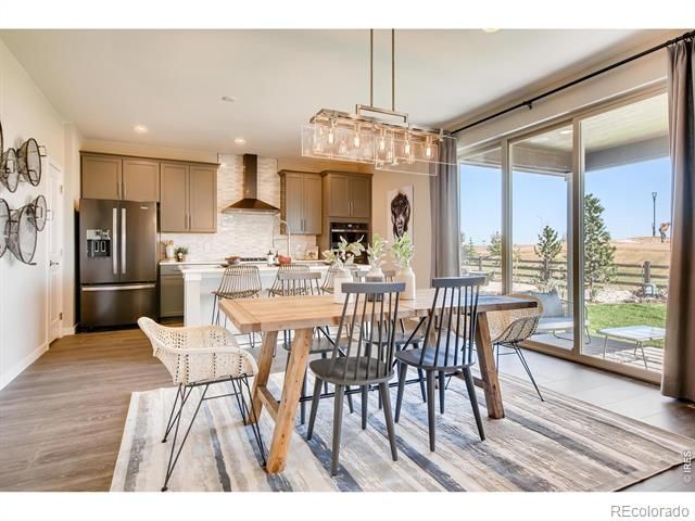 2739 Crystal Springs Ln, Longmont, CO 80503