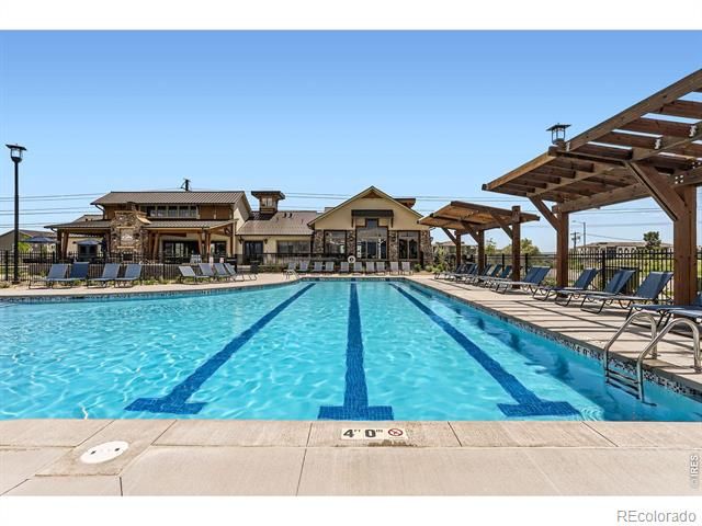 2739 Crystal Springs Ln, Longmont, CO 80503