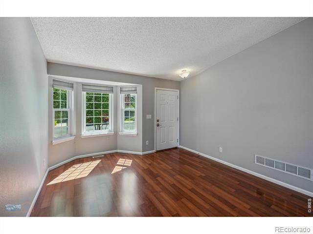 5551 S Yakima St, Aurora, CO 80015