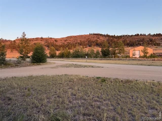 16 Clubcar Rd, Hartsel, CO 80449