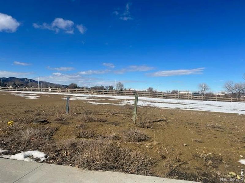 938 Langdale Dr, Fort Collins, CO 80526