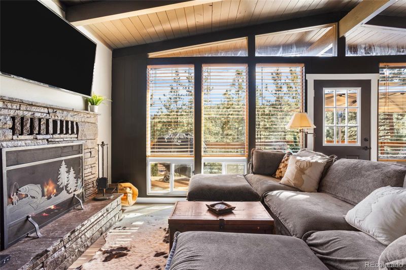 15185 Rainbow Dr, Sedalia, CO 80135