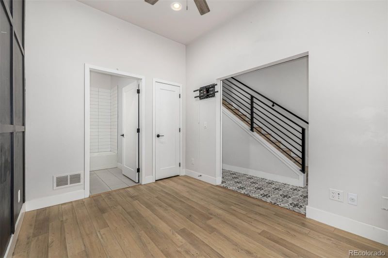 3037 W 19th Ave, Denver, CO 80204