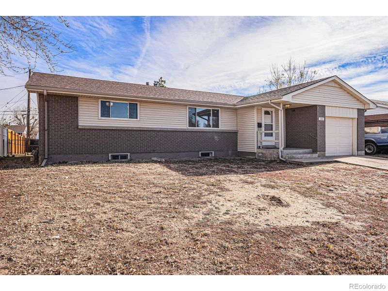 280 N 14th Ave, Brighton, CO 80601