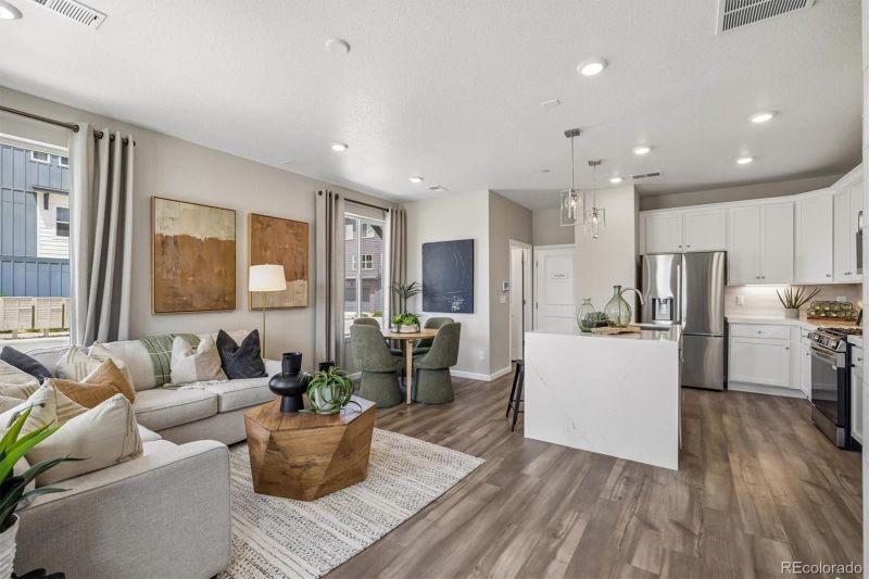 536 Luton Dr, Castle Pines, CO 80108