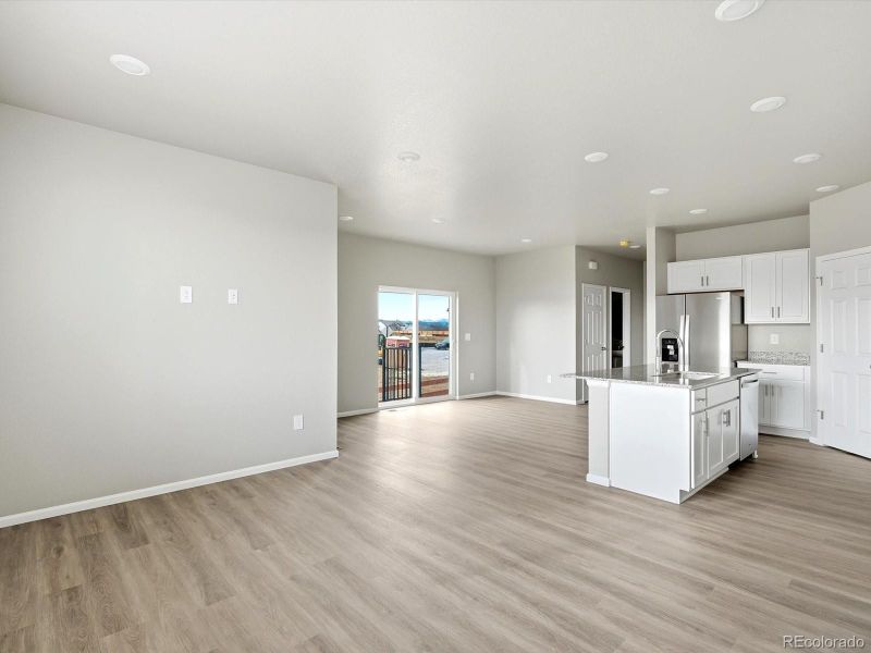 2233 E 164th Ave, Thornton, CO 80602