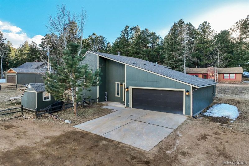1011 W South Ave, Woodland Park, CO 80863