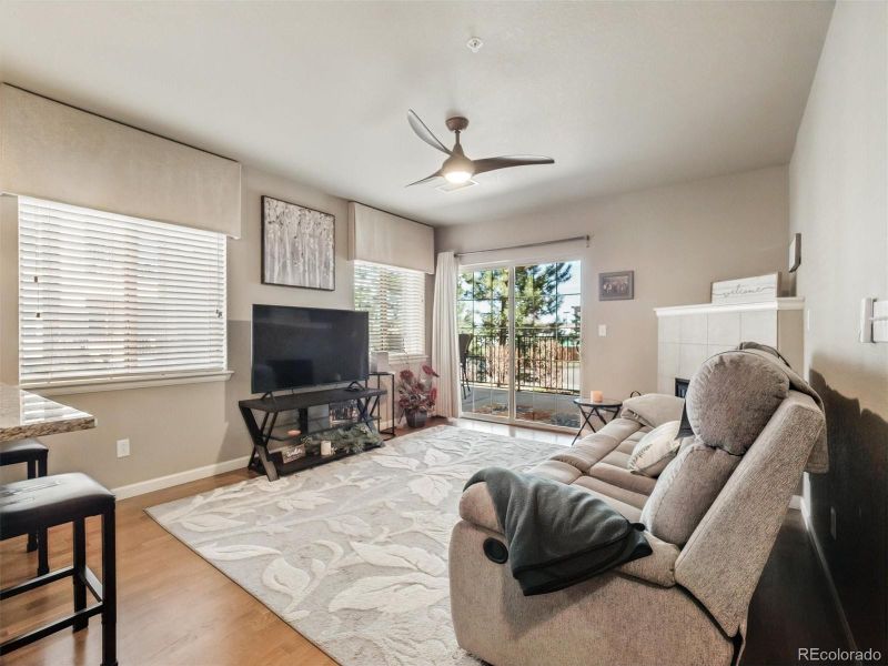 1144 Rockhurst Dr #107, Highlands Ranch, CO 80129