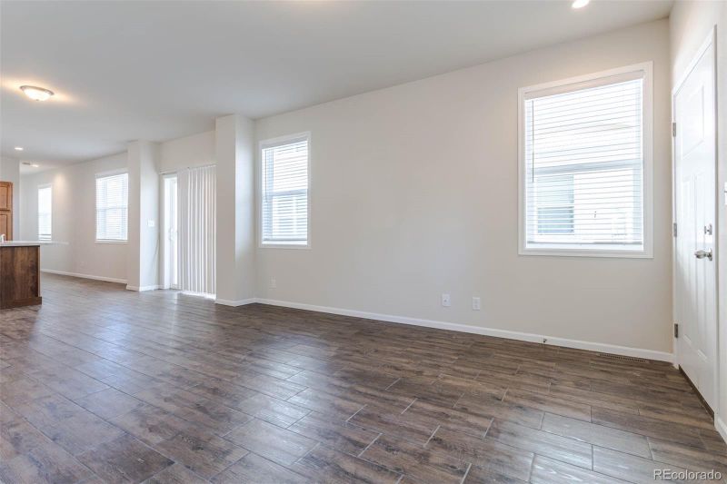 2373 N Elmira St, Aurora, CO 80010