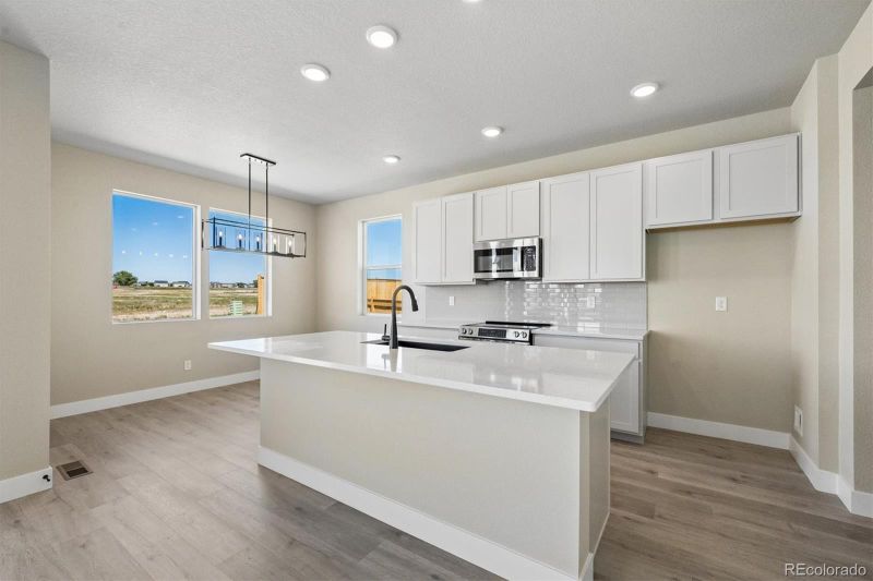 2143 Silverado Ln, Fort Lupton, CO 80621