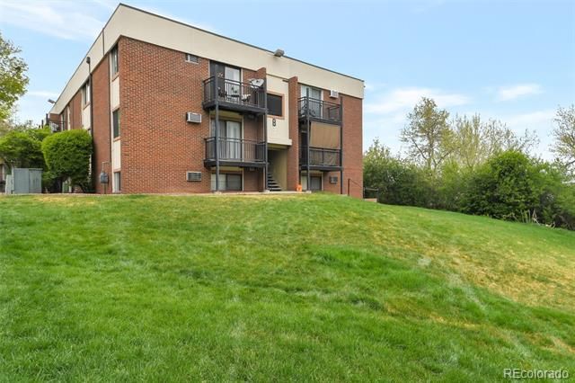 5995 W Hampden Ave #18, Denver, CO 80227