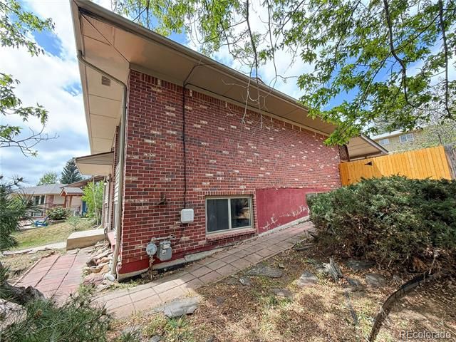 1437 S Yank St, Lakewood, CO 80228