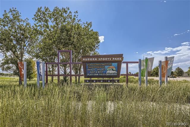 2242 S Haleyville Way, Aurora, CO 80018
