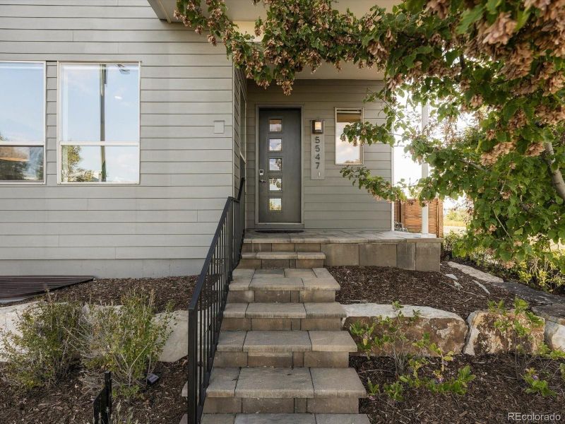 5547 Valentia St, Denver, CO 80238
