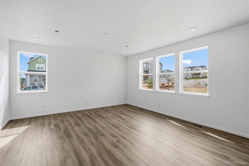 712 Pershing Point, Elizabeth, CO 80107