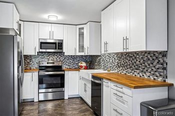 715 S Clinton St #2B, Denver, CO 80247