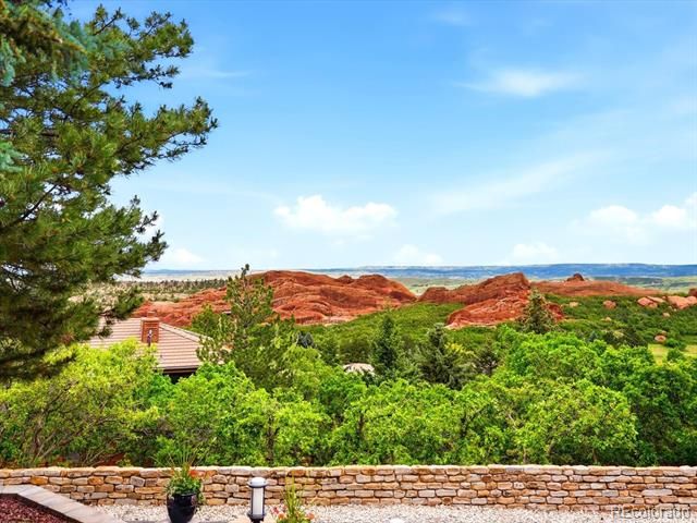 6081 Silver Thorn Rn, Littleton, CO 80125