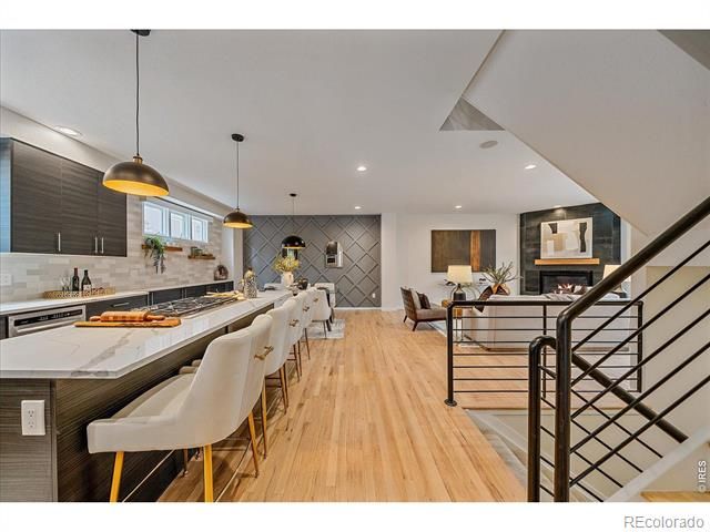 467 Harrison St, Denver, CO 80206