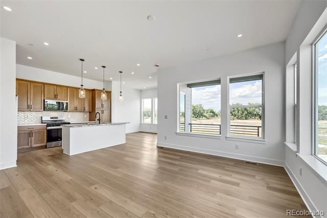 3430 W Elmhurst Ave, Littleton, CO 80120