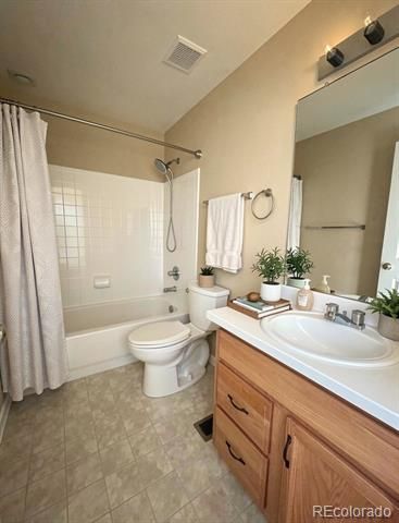 1208 Crenshaw St, Castle Rock, CO 80104