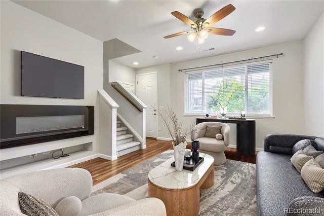 508 E Dry Creek Pl, Littleton, CO 80122