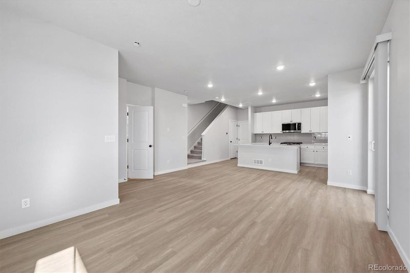 20323 E 57th Ave, Aurora, CO 80019