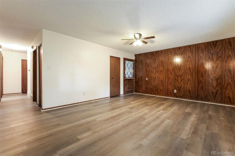 12199 E Oregon Dr, Aurora, CO 80012