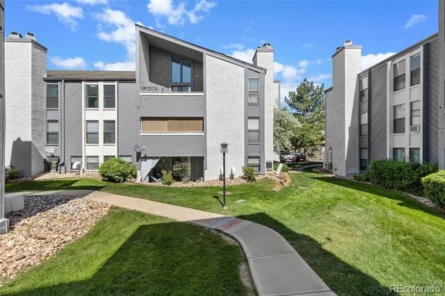 9867 E Peakview Ave #E1, Englewood, CO 80111