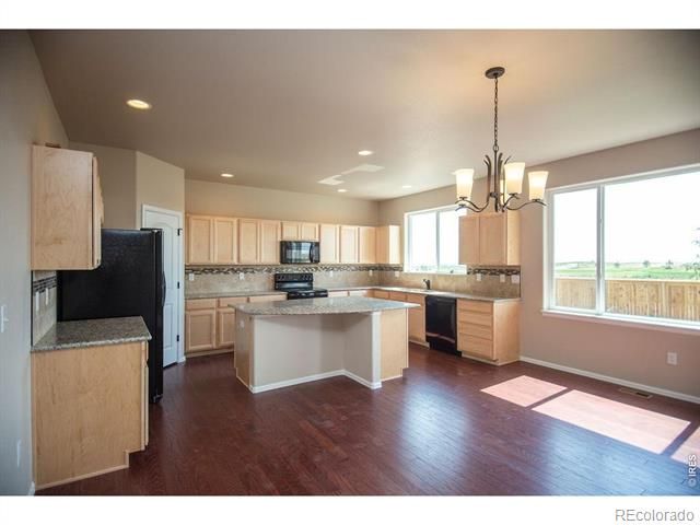 1649 Country Sun Ct, Windsor, CO 80550