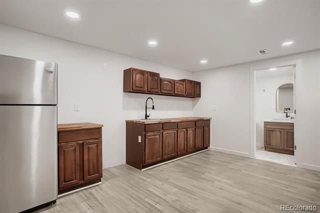 961 E 83rd Pl, Denver, CO 80229