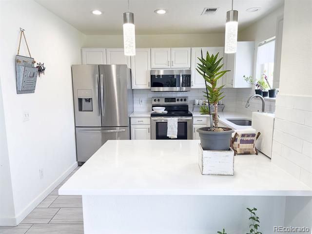 19163 E Wyoming Dr #105, Aurora, CO 80017