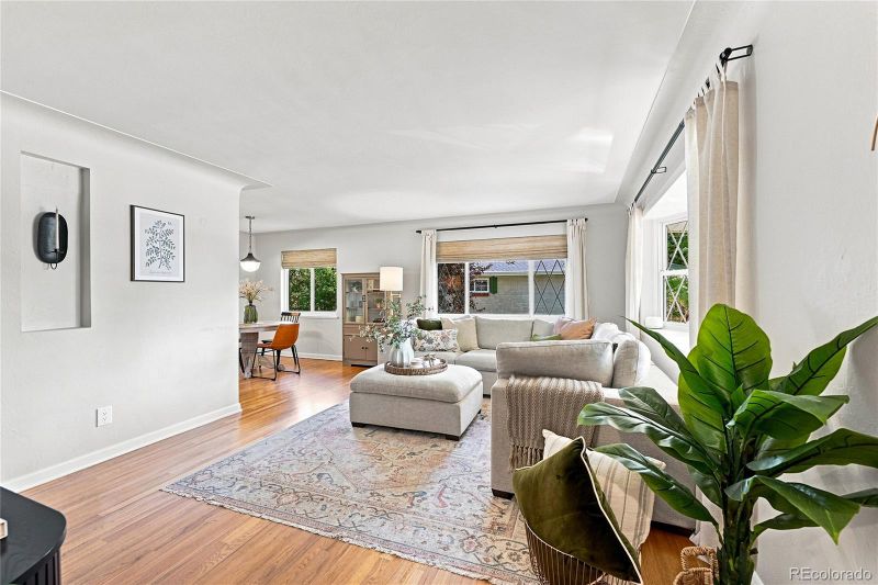 2386 S Bellaire St, Denver, CO 80222