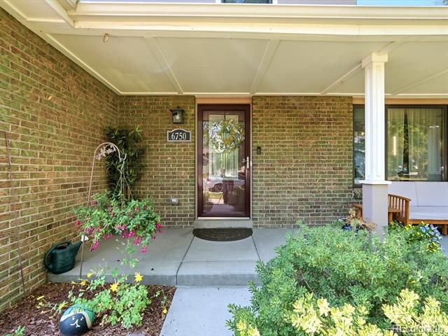 6750 Youngfield Ct, Arvada, CO 80004