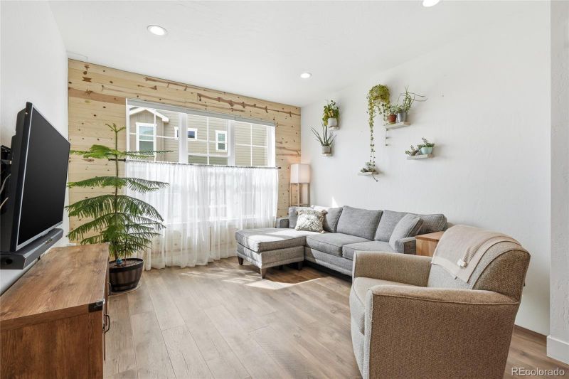 287 Dipper Ct, Berthoud, CO 80513