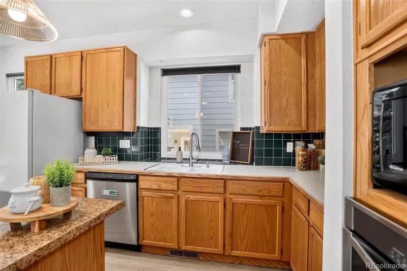9753 Carr Cir, Westminster, CO 80021