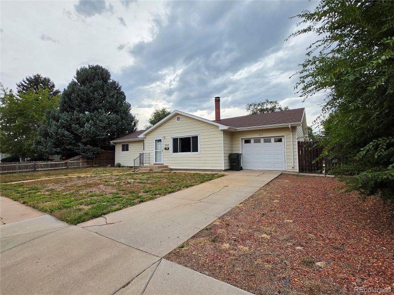 303 Belmont Pl, Fort Morgan, CO 80701