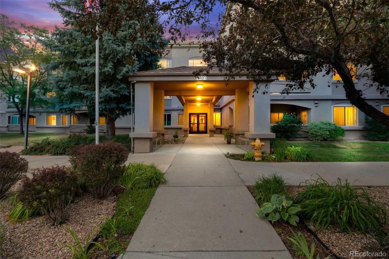 2451 Kipling St #208, Denver, CO 80215