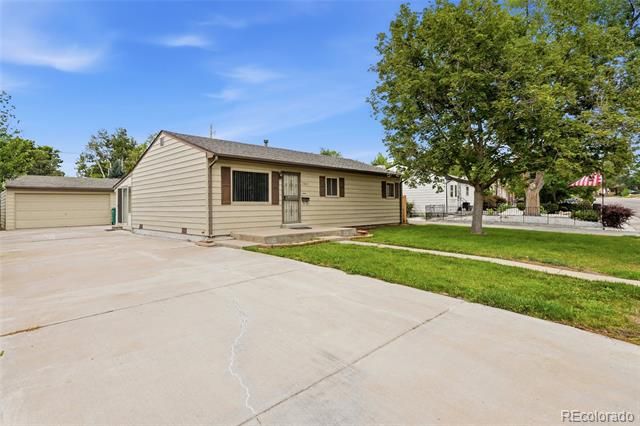 7821 Yates St, Westminster, CO 80030