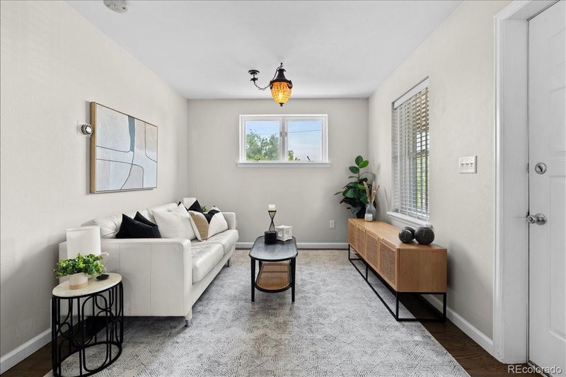 3559 N Jackson St, Denver, CO 80205