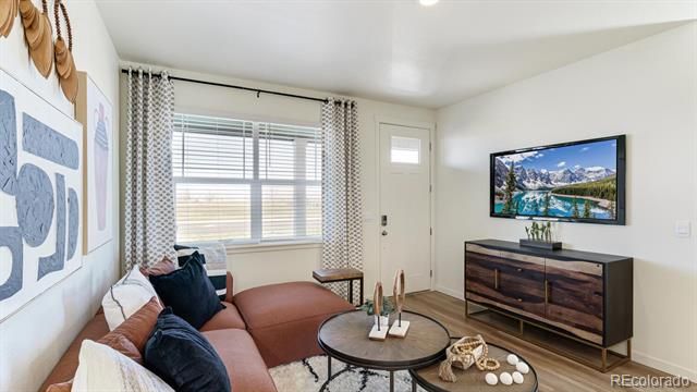 949 Red Star Ln, Johnstown, CO 80534