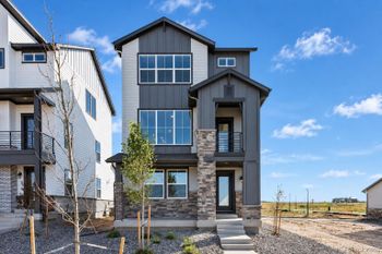 4712 N Denali Ct, Aurora, CO 80019