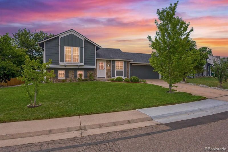 5832 S Netherland Cir, Aurora, CO 80015