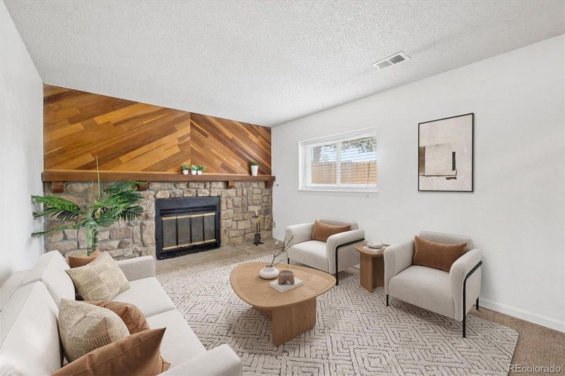 5832 S Netherland Cir, Aurora, CO 80015