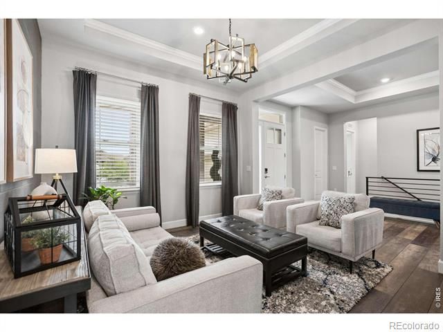 2220 Somerset Ct, Longmont, CO 80503