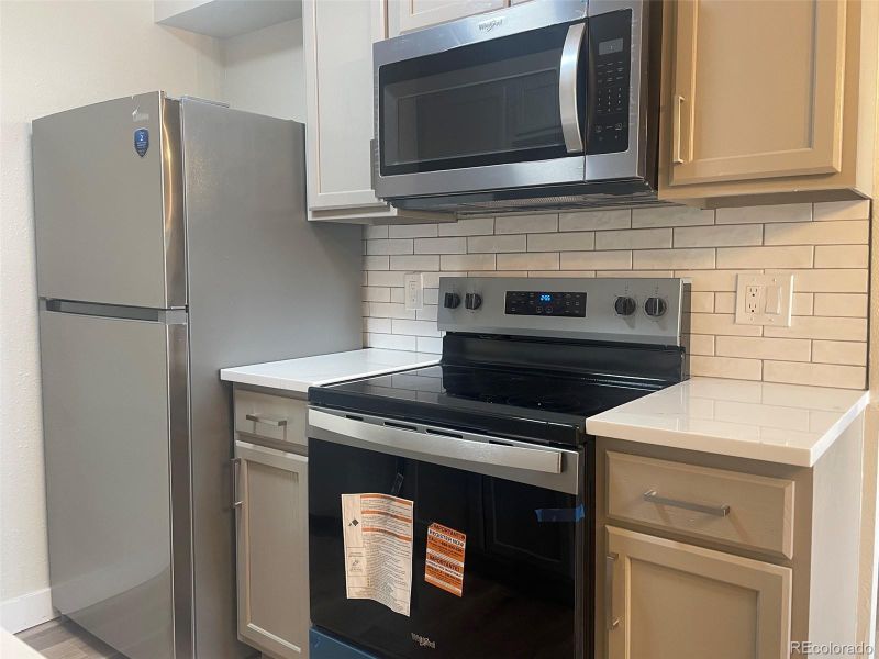 384 S Ironton St #401, Aurora, CO 80012