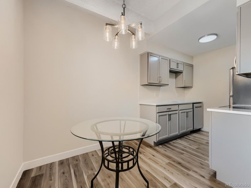 384 S Ironton St #401, Aurora, CO 80012