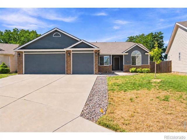 32 Sandstone Dr, Johnstown, CO 80534