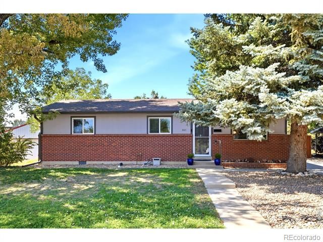 1611 Sunset Dr, Louisville, CO 80027